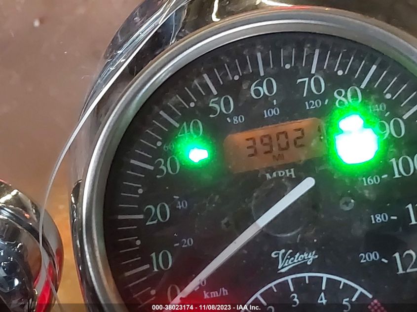 2004 VICTORY MOTORCYCLES TOURING - 5VPTB16DX43001346
