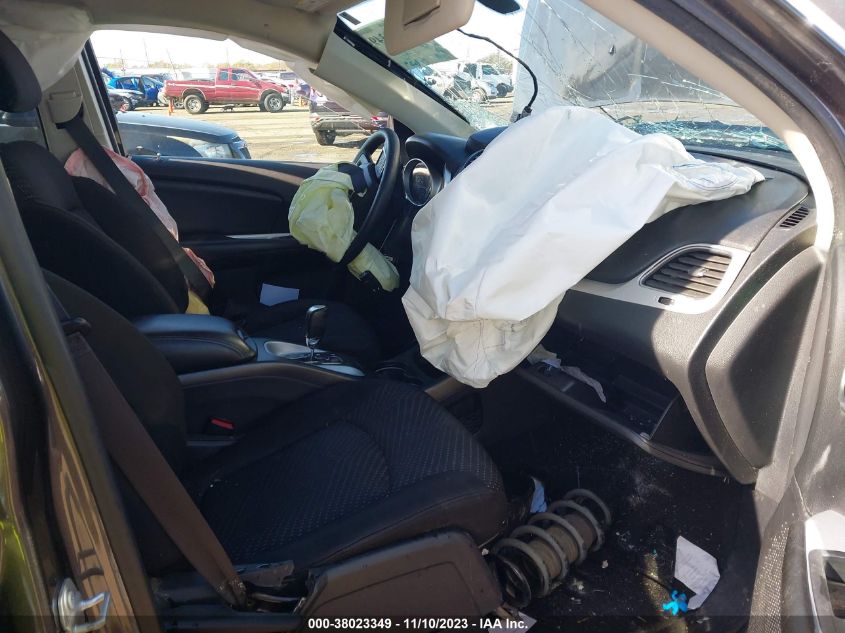 2019 DODGE JOURNEY SE - 3C4PDCBBXKT860531