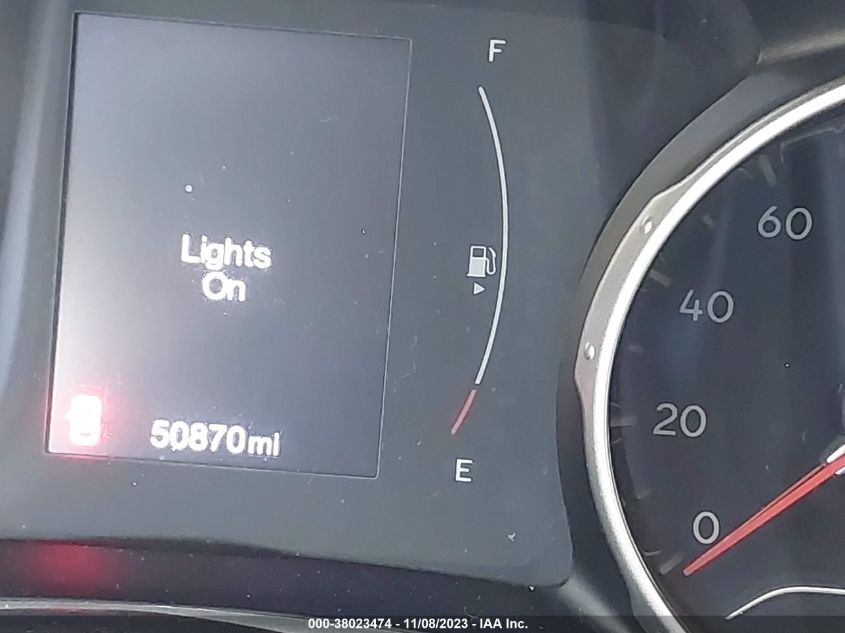 VIN 3C4NJDBB2JT107709 2018 JEEP COMPASS LATITUDE