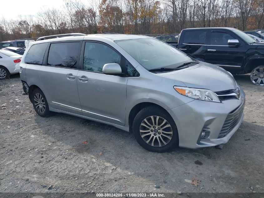 TOYOTA-SIENNA-5TDYZ3DC9LS046930