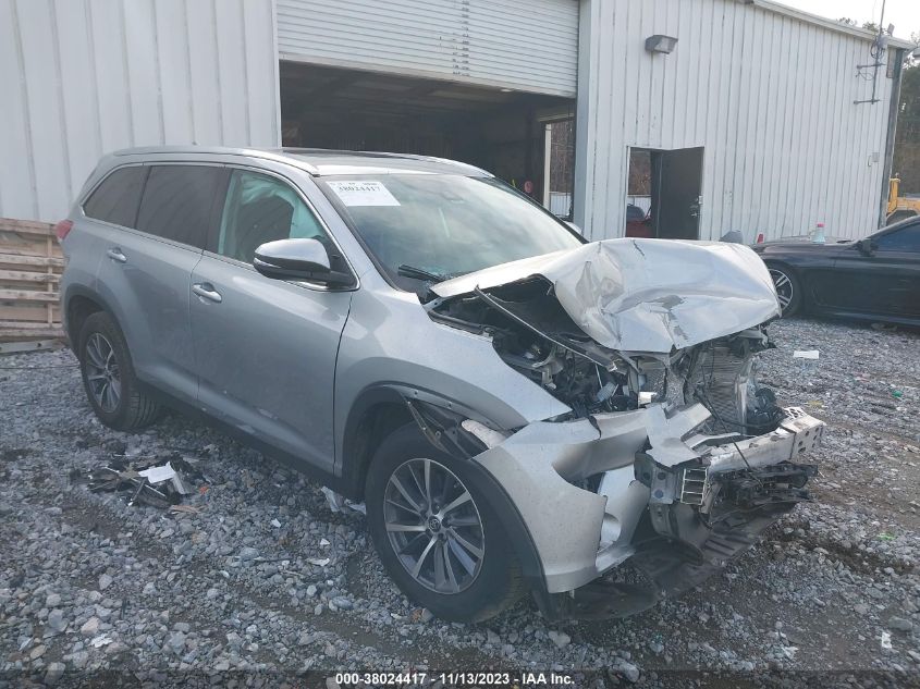 2019 TOYOTA HIGHLANDER SE/XLE - 5TDKZRFH3KS556366