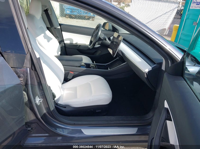 VIN 5YJ3E1EB7KF393370 2019 TESLA MODEL 3 LONG RANGE/PERFORMANCE
