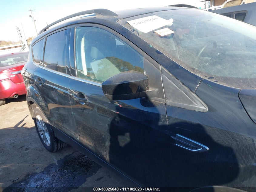 VIN 1FMCU0GD4JUC06678 2018 FORD ESCAPE SE