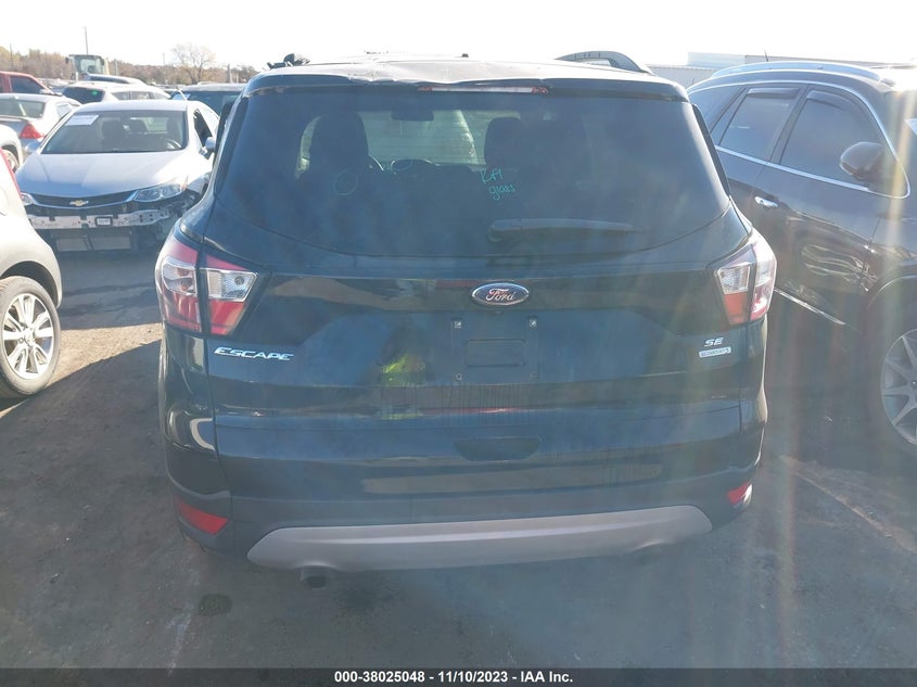 VIN 1FMCU0GD4JUC06678 2018 FORD ESCAPE SE