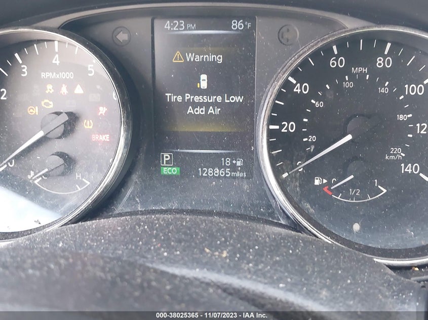 VIN KNMAT2MT0HP531326 2017 NISSAN ROGUE SV
