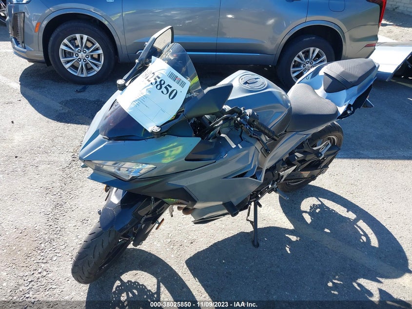 VIN JKAEXKH17MDAA8372 2021 KAWASAKI EX400