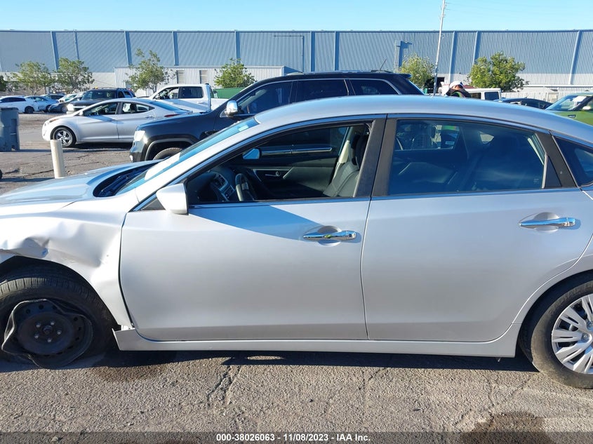 VIN 1N4AL3AP5JC217090 2018 NISSAN ALTIMA 2.5/S/SV/SL/SR