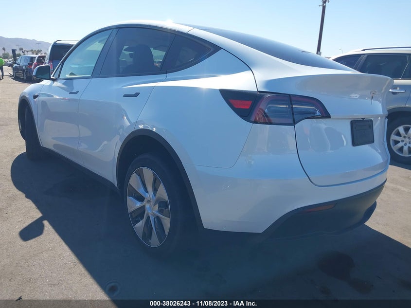VIN 7SAYGDEE8PF608311 2023 TESLA MODEL Y