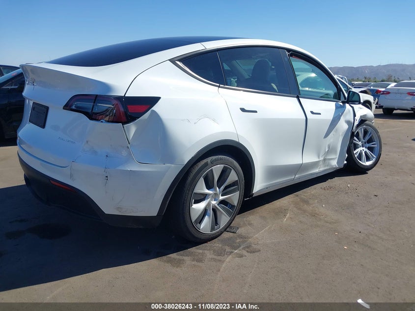 VIN 7SAYGDEE8PF608311 2023 TESLA MODEL Y