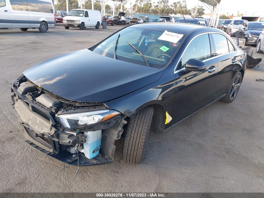 VIN WDD3G4EB0KW011998 2019 MERCEDES-BENZ A 220