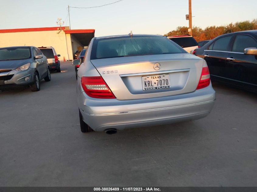 2014 MERCEDES-BENZ C 250 SPORT/LUXURY WDDGF4HB1EG183746