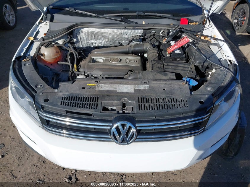 VIN WVGRV7AX1HW505773 2017 VOLKSWAGEN TIGUAN WOLFSBURG