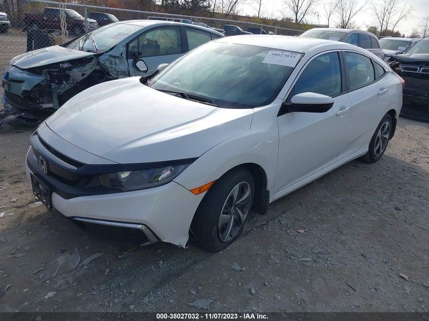 VIN 19XFC2F62KE032127 2019 HONDA CIVIC LX