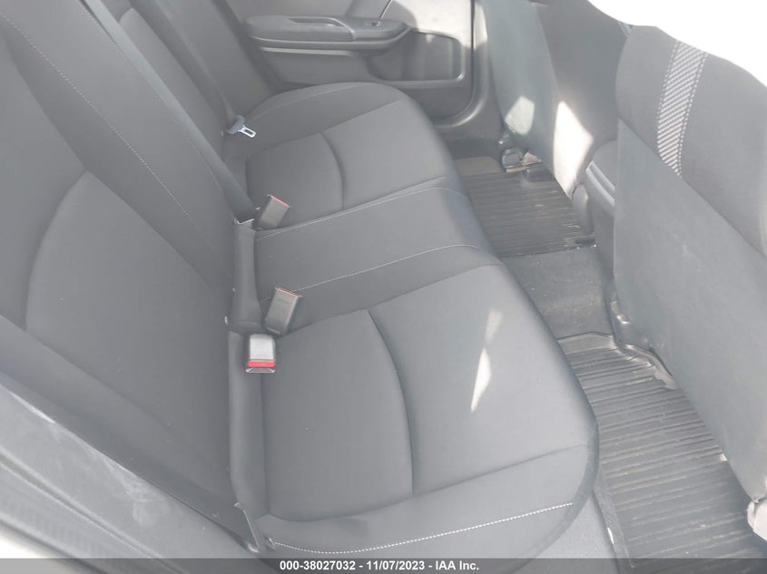 VIN 19XFC2F62KE032127 2019 HONDA CIVIC LX