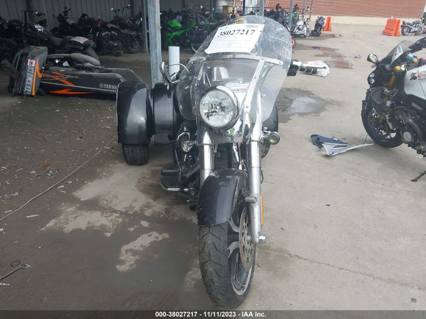 2016 HARLEY-DAVIDSON FLRT FREE WHEELER 1HD1MCM14GB853849