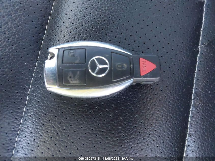 2013 MERCEDES-BENZ C 250 WDDGJ4HB7DG030740