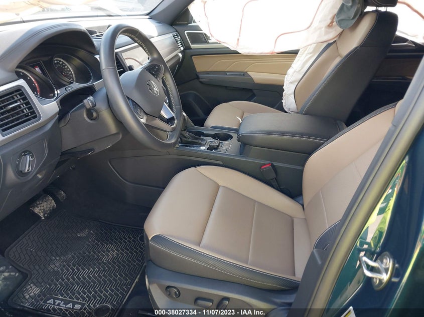 VIN 1V2JE2CA3MC240443 2021 VOLKSWAGEN ATLAS CROSS SPORT SE