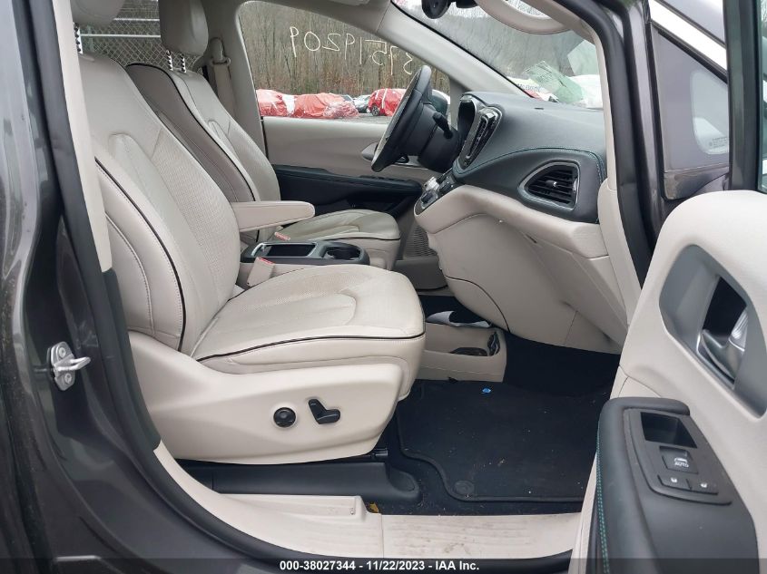 2018 CHRYSLER PACIFICA HYBRID LIMITED 2C4RC1N78JR358531