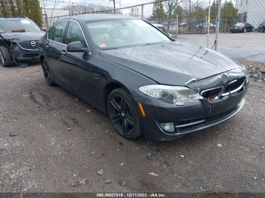 2013 BMW 528I XDRIVE - WBAXH5C55DD110579