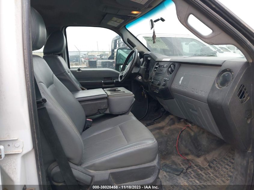 2013 FORD F-350 CHASSIS XL 1FD7W3FT6DEA09404