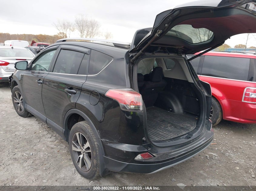 VIN 2T3RFREV1JW844348 2018 TOYOTA RAV4 ADVENTURE/XLE