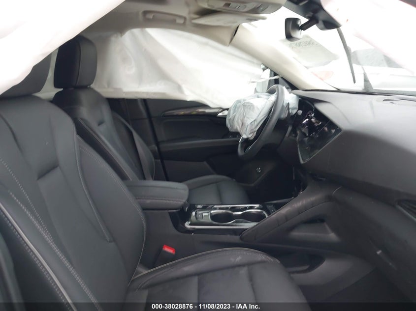 VIN LRBFZNR47ND142668 2022 BUICK ENVISION ESSENCE