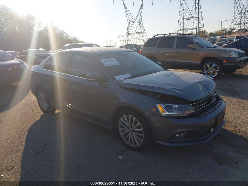 2015 VOLKSWAGEN JETTA SEDAN 1.8T SE - 3VWD17AJXFM251870