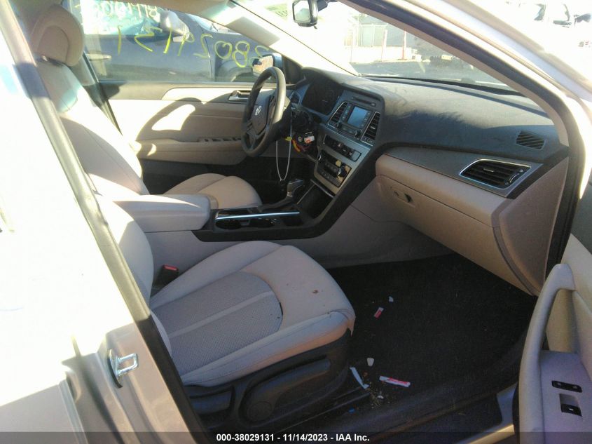 2015 HYUNDAI SONATA SE - 5NPE24AF2FH005643