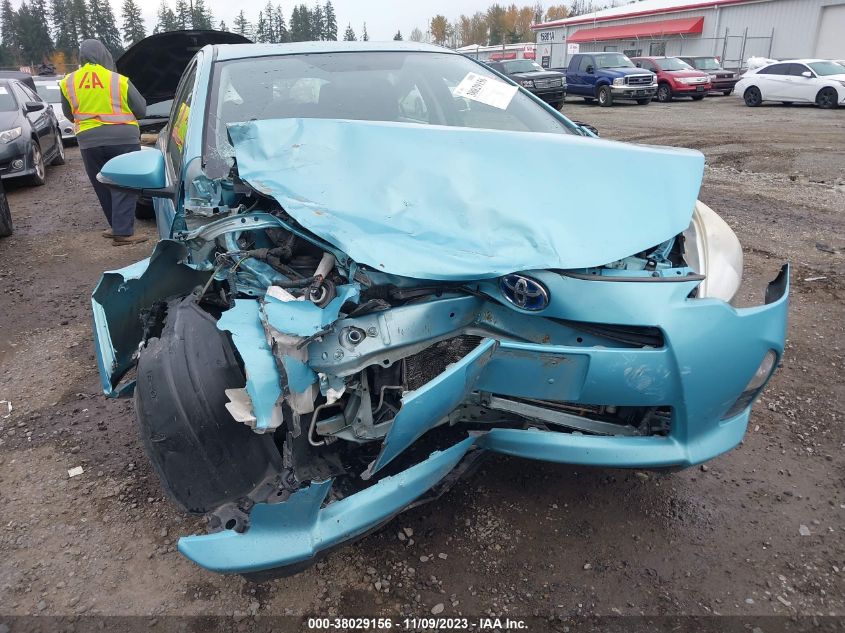 2013 TOYOTA PRIUS C - JTDKDTB36D1037396