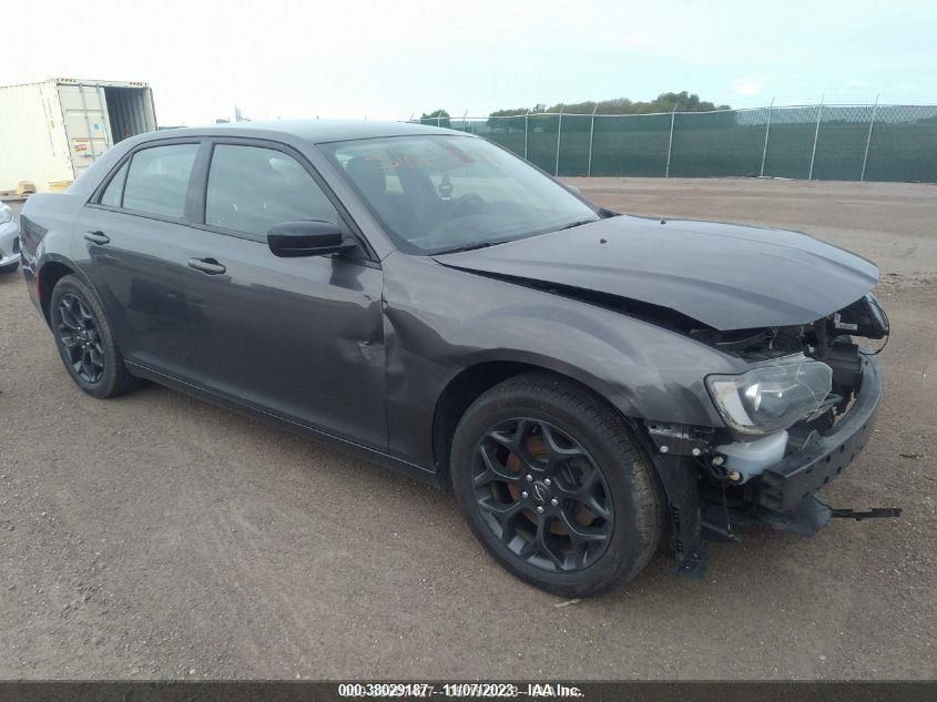 2019 CHRYSLER 300 TOURING - 2C3CCARG6KH649296