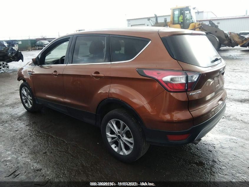 2017 FORD ESCAPE SE - 1FMCU9GD1HUA06209