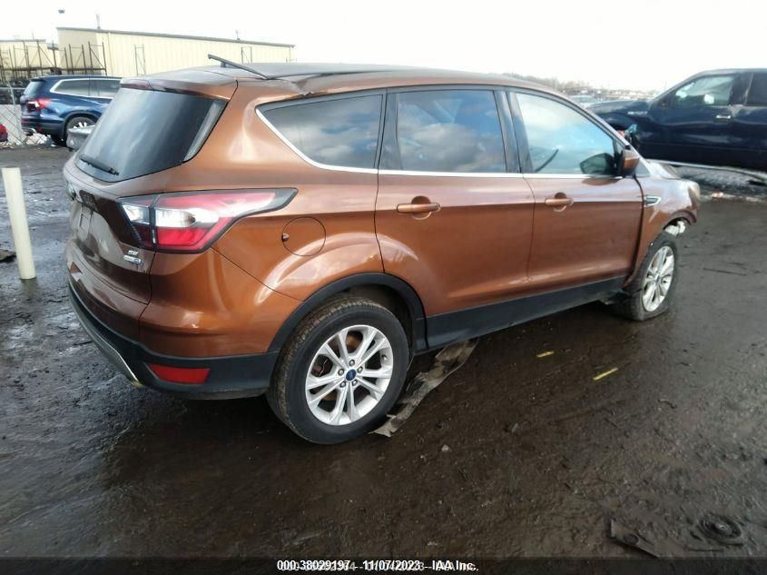 2017 FORD ESCAPE SE - 1FMCU9GD1HUA06209