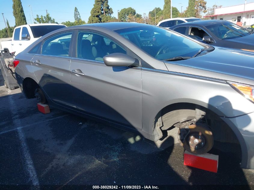 2013 HYUNDAI SONATA GLS - 5NPEB4AC9DH623822