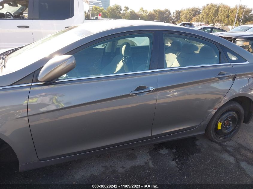 2013 HYUNDAI SONATA GLS - 5NPEB4AC9DH623822