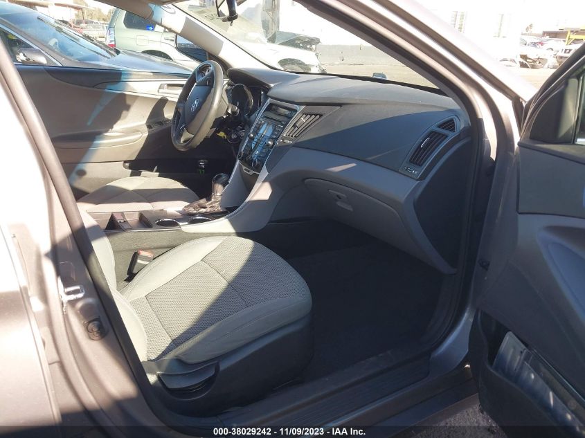 2013 HYUNDAI SONATA GLS - 5NPEB4AC9DH623822