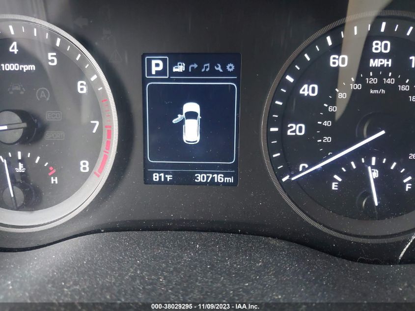 2017 HYUNDAI TUCSON LIMITED/SPORT AND ECO/SE - KM8J3CA21HU308906