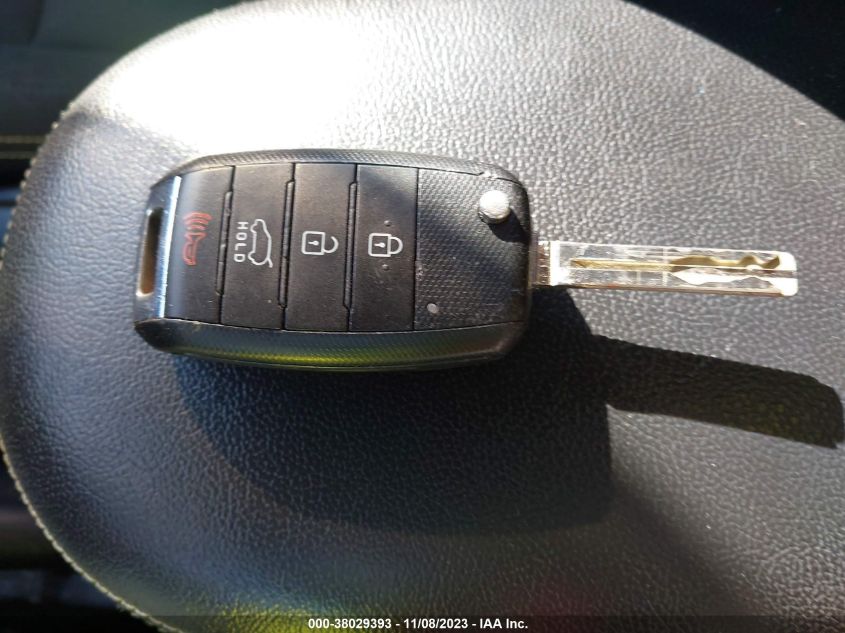 2014 KIA SOUL + - KNDJP3A52E7013522