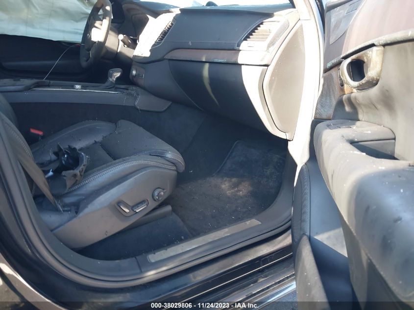 2017 VOLVO XC90 T6 - YV4A22PL3H1175131