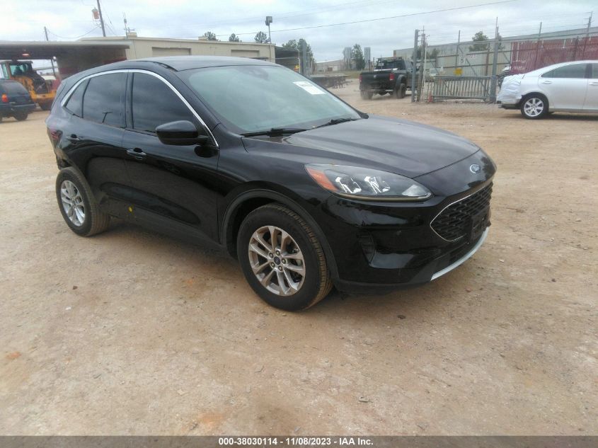 2020 FORD ESCAPE SE - 1FMCU0G6XLUA54572