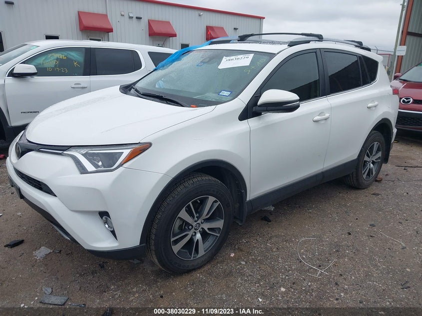 VIN JTMWFREV2JJ729193 2018 TOYOTA RAV4 ADVENTURE/XLE