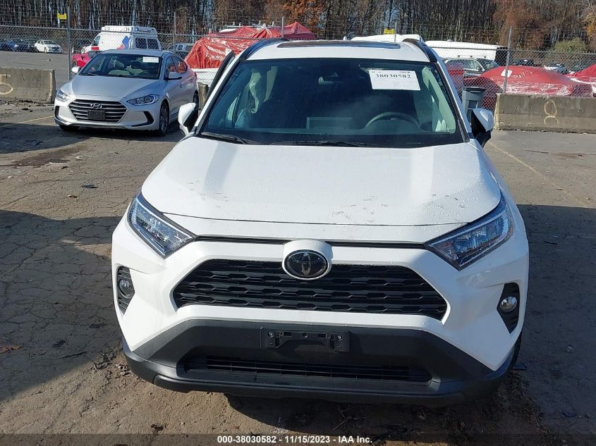 2020 TOYOTA RAV4 XLE - 2T3P1RFV6LW090483