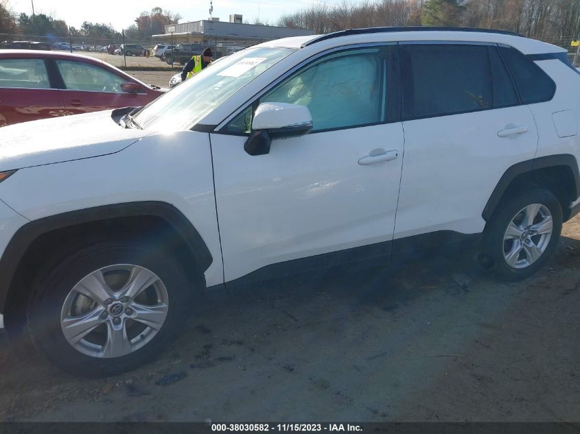 2020 TOYOTA RAV4 XLE - 2T3P1RFV6LW090483