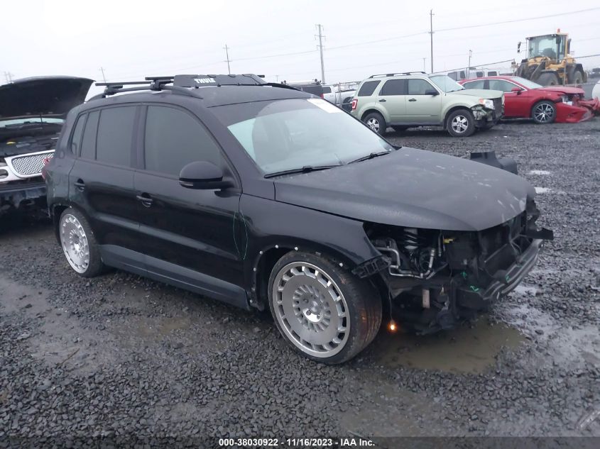 2017 VOLKSWAGEN TIGUAN S/LIMITED - WVGAV7AX7HK036998