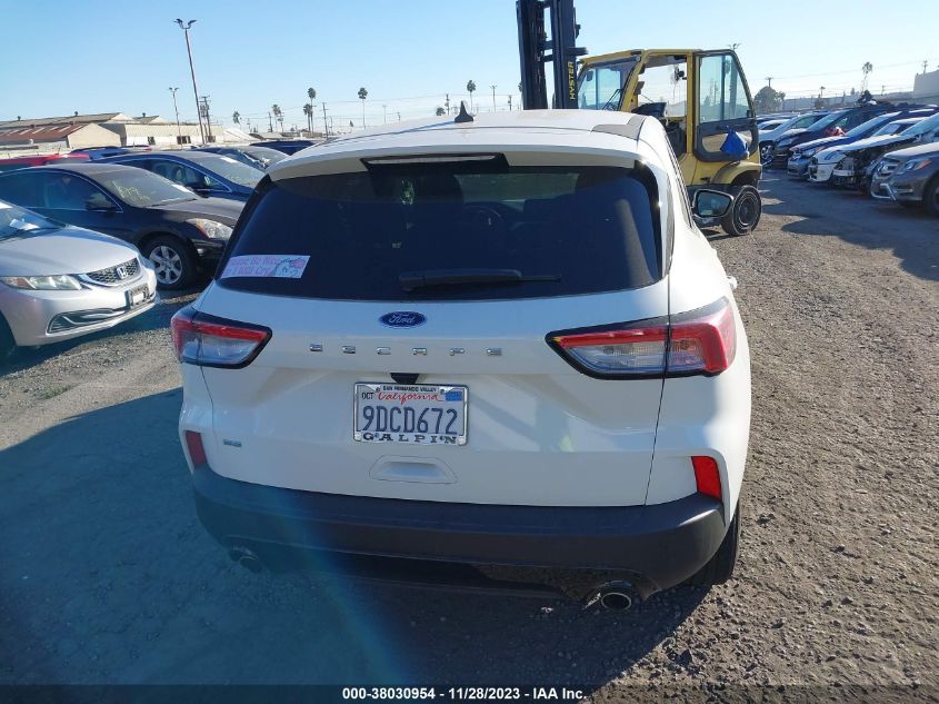 VIN 1FMCU0G62NUB51963 2022 FORD ESCAPE SE