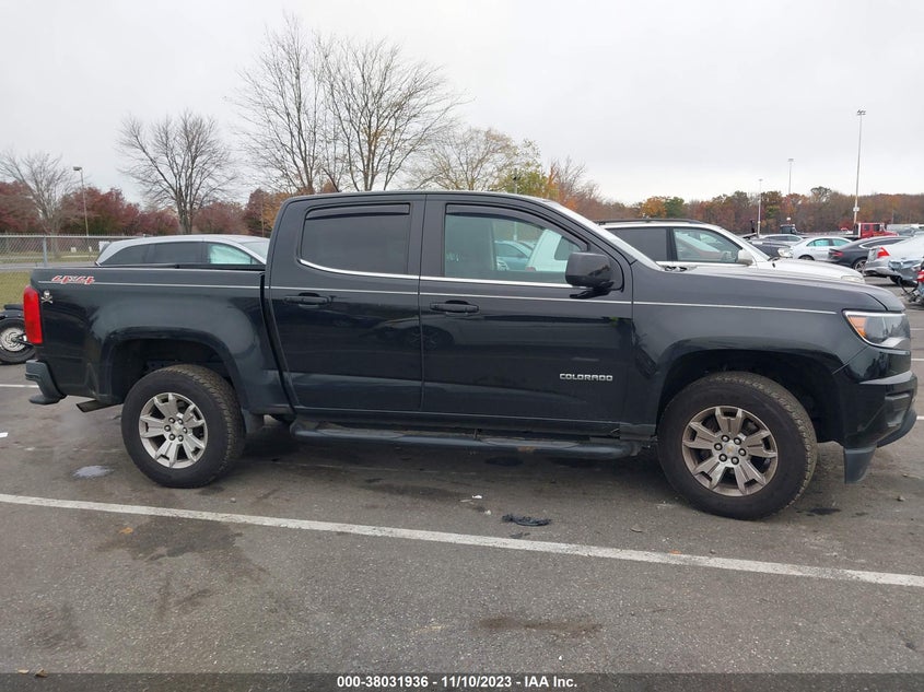 VIN 1GCGTCEN1J1101393 2018 CHEVROLET COLORADO LT