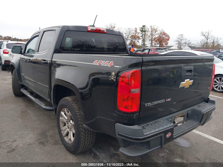 VIN 1GCGTCEN1J1101393 2018 CHEVROLET COLORADO LT