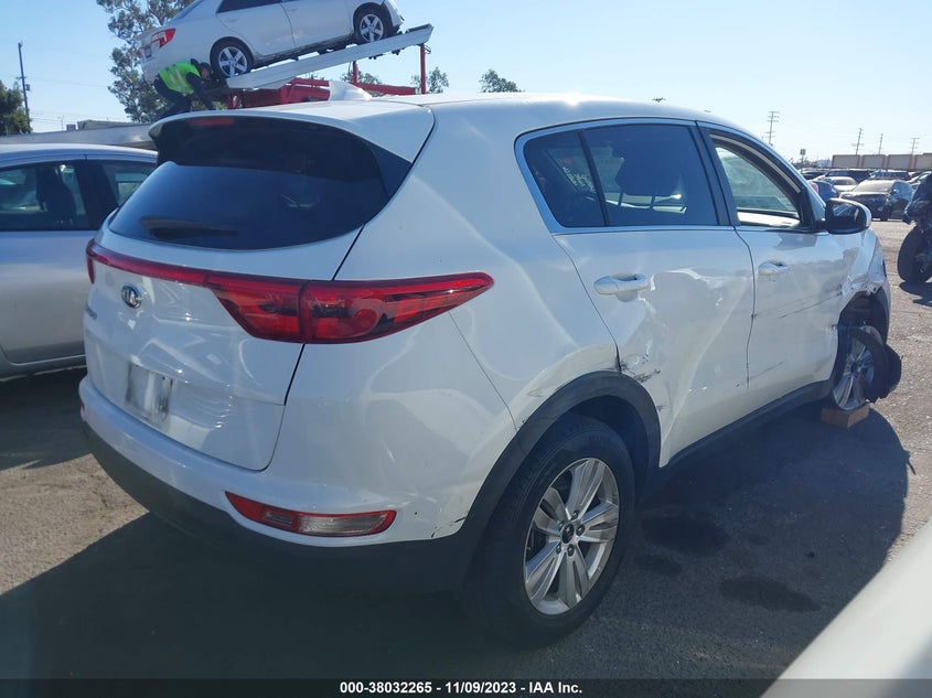 VIN KNDPM3AC5K7599873 2019 KIA SPORTAGE LX