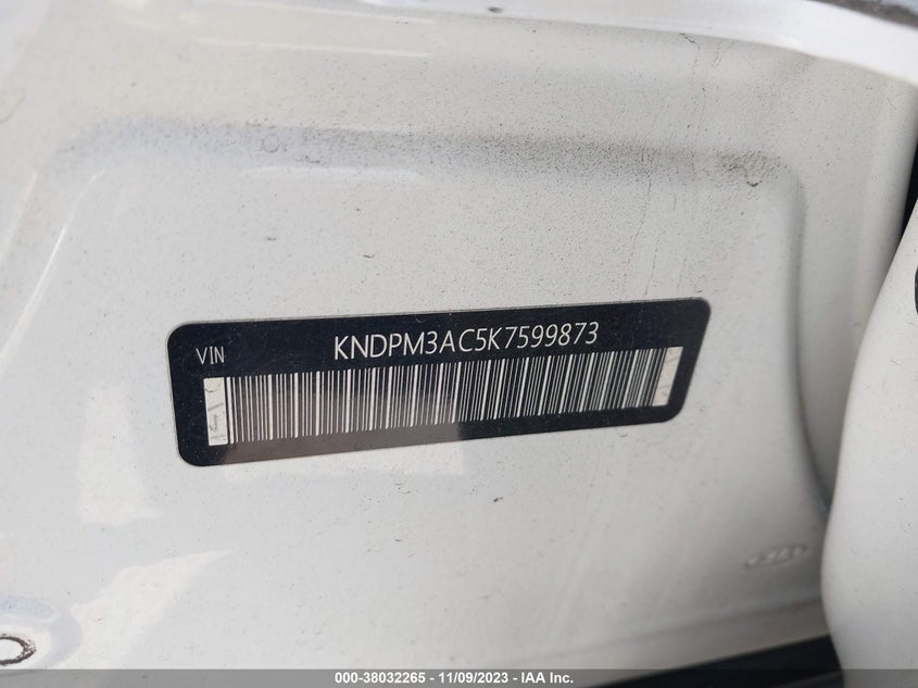 VIN KNDPM3AC5K7599873 2019 KIA SPORTAGE LX