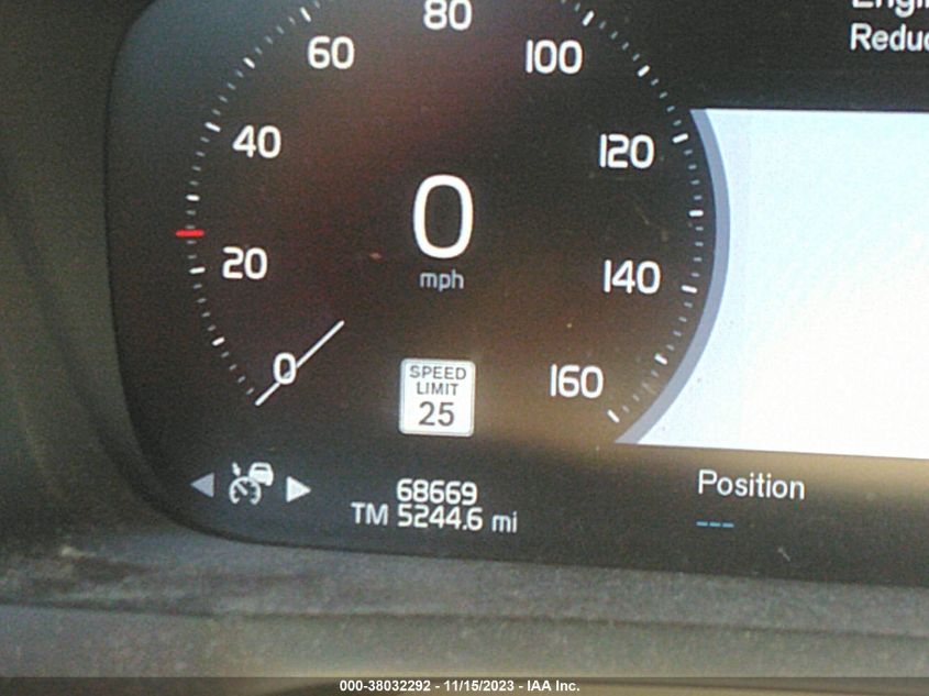 2018 VOLVO XC90 T6 - YV4A22PL9J1370916