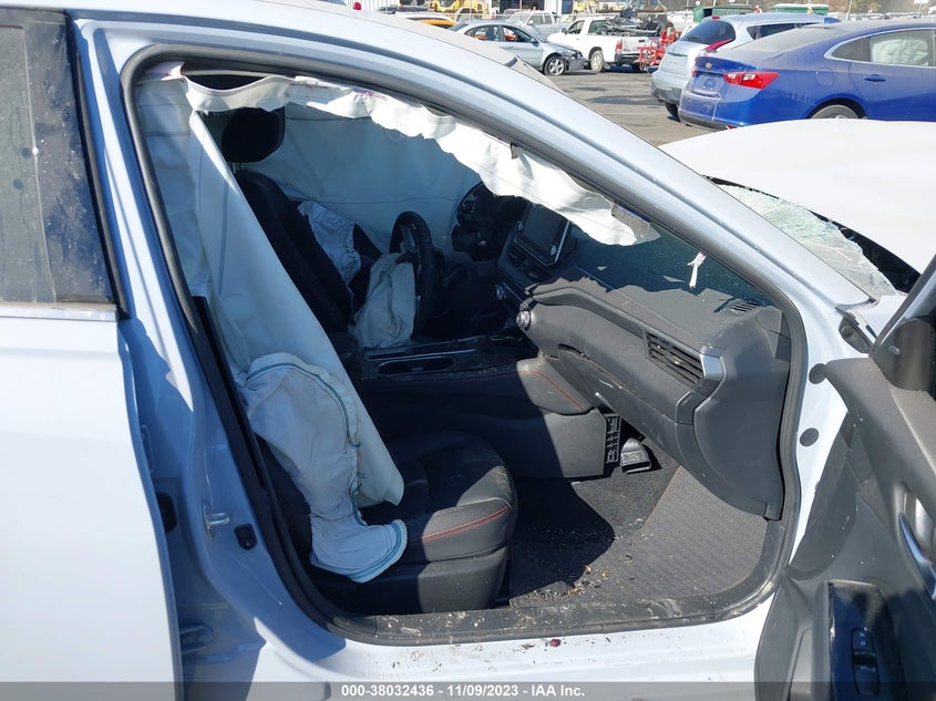 VIN 1N4BL4CV8RN322745 2024 NISSAN ALTIMA SR